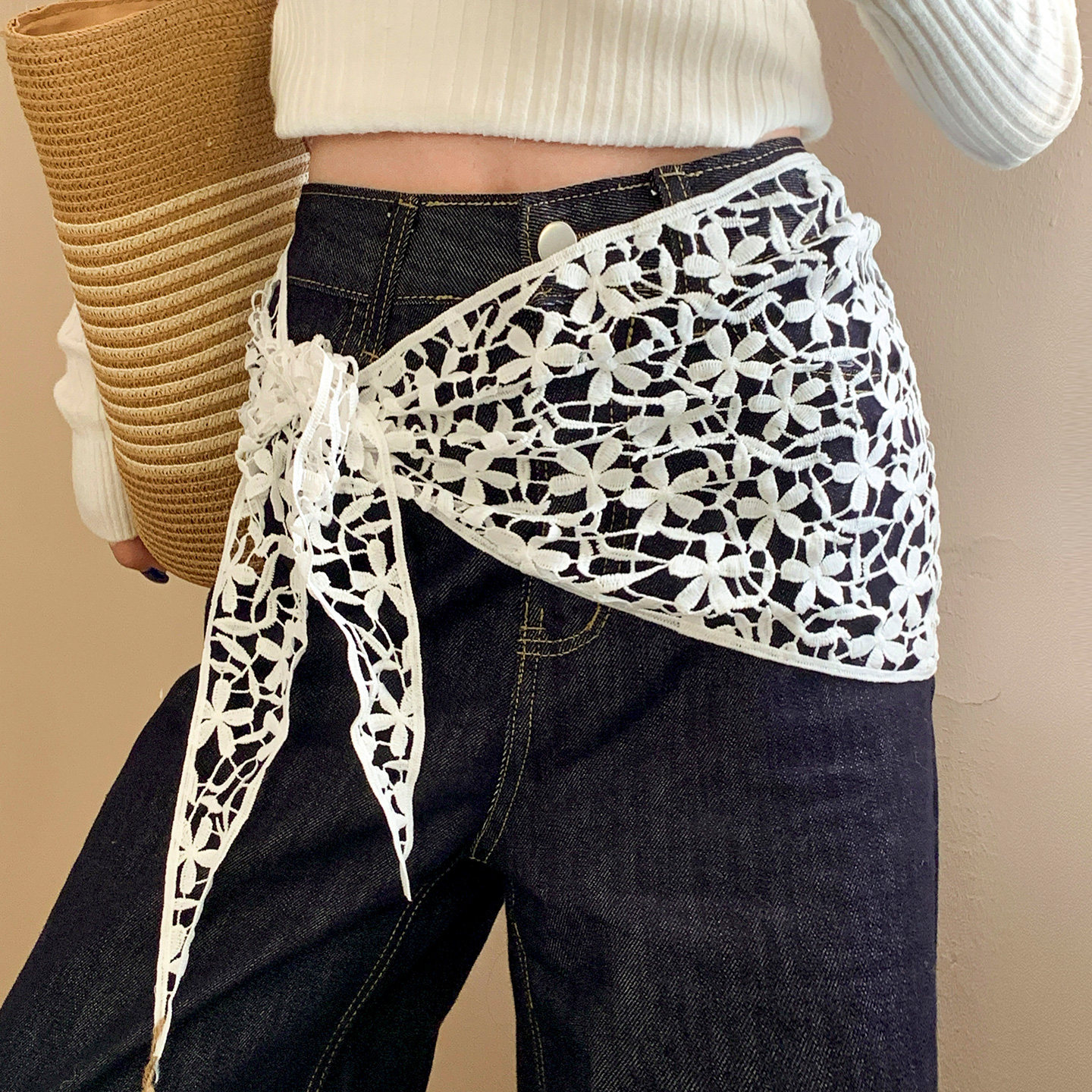 Photography Triangle - New Korean Lace Triangle Scarf for