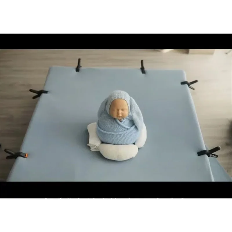 Newborn Hundred Day Old Baby S - Photography Of The Day avis et prix
